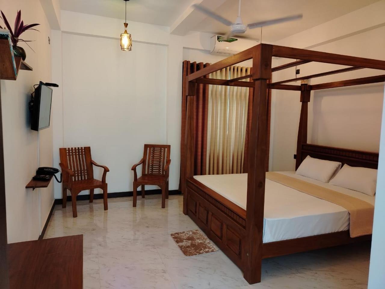 Diora Hotel Ratnapura Kültér fotó