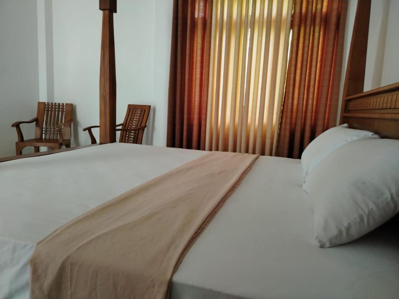 Diora Hotel Ratnapura Kültér fotó
