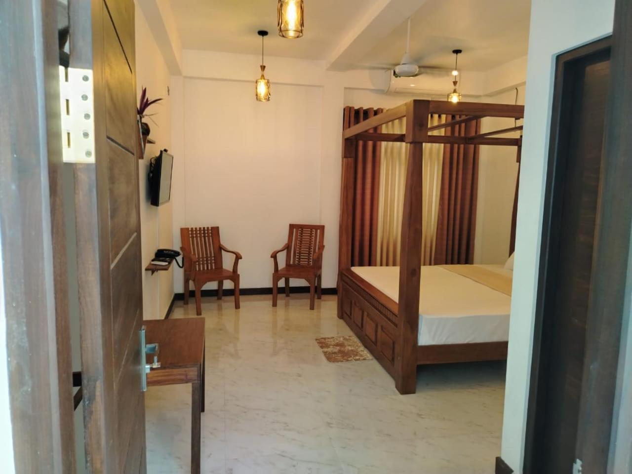 Diora Hotel Ratnapura Kültér fotó