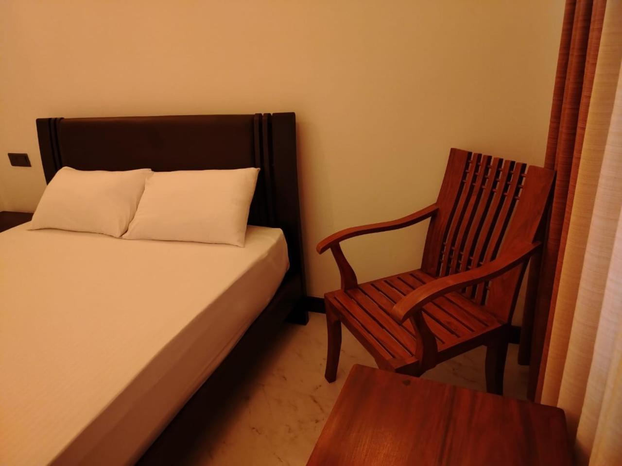 Diora Hotel Ratnapura Kültér fotó