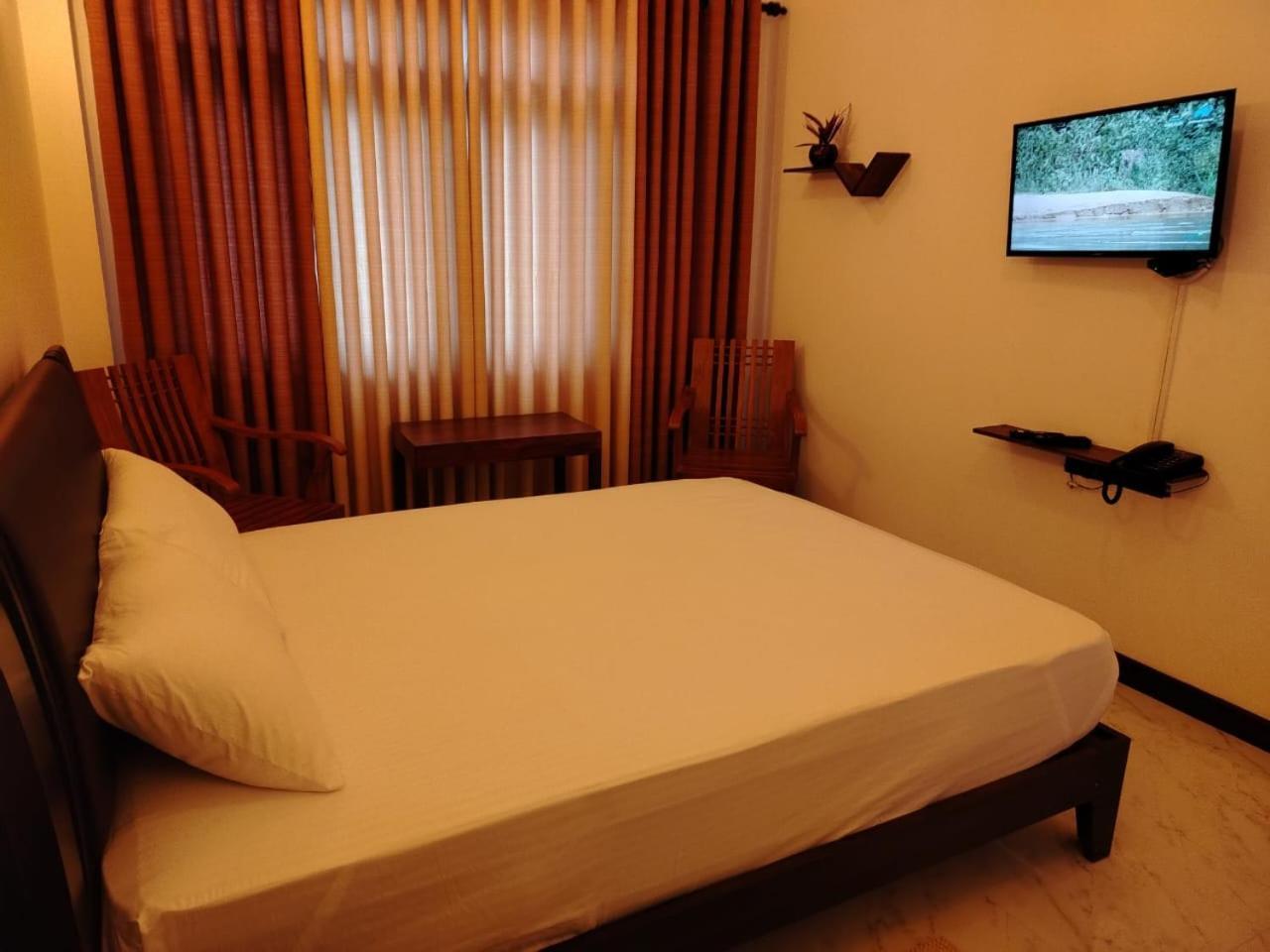 Diora Hotel Ratnapura Kültér fotó