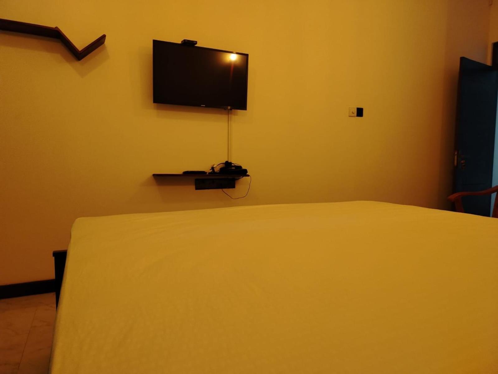 Diora Hotel Ratnapura Kültér fotó