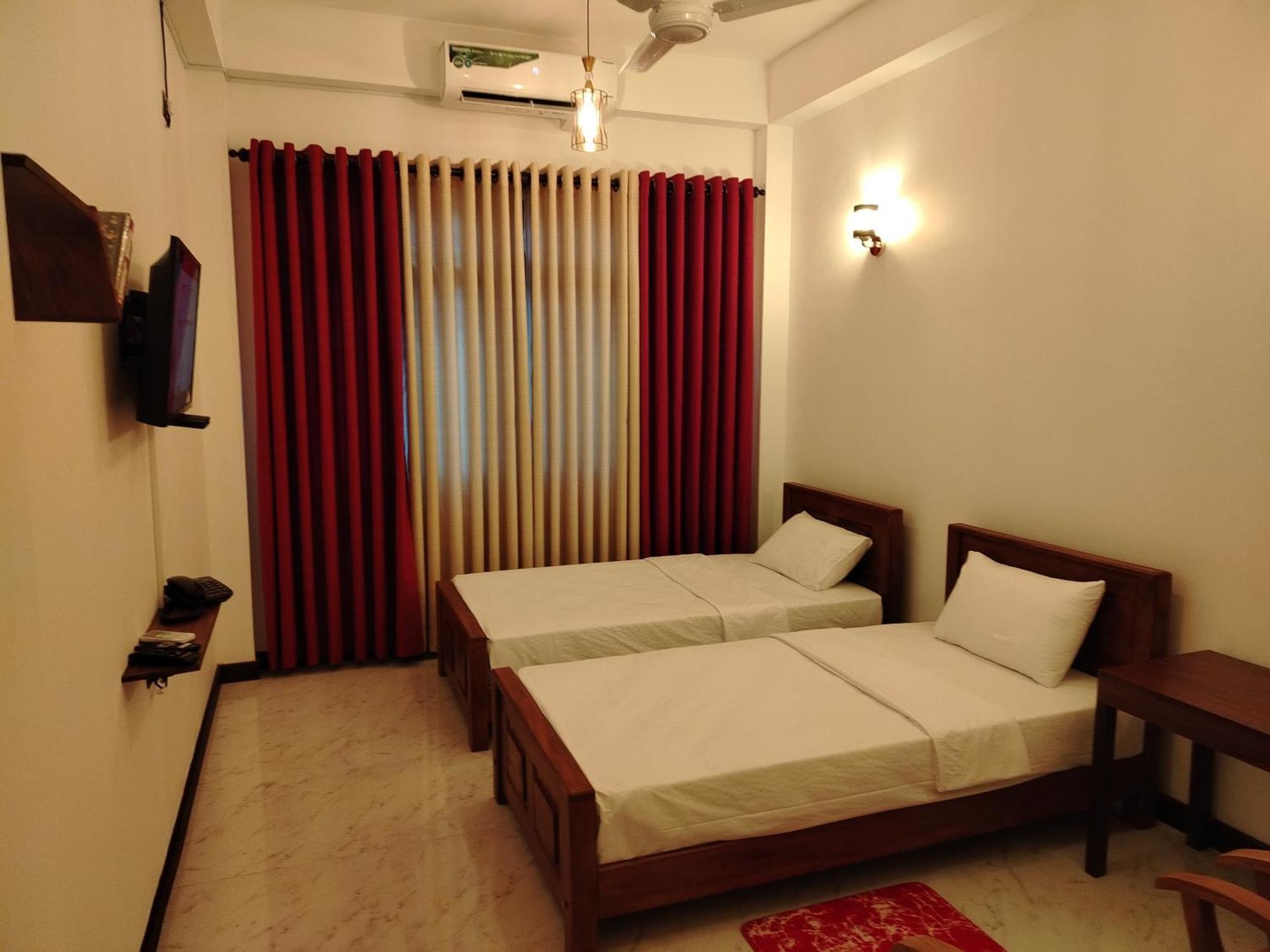 Diora Hotel Ratnapura Kültér fotó