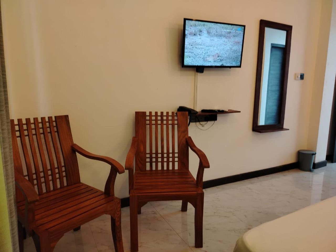 Diora Hotel Ratnapura Kültér fotó
