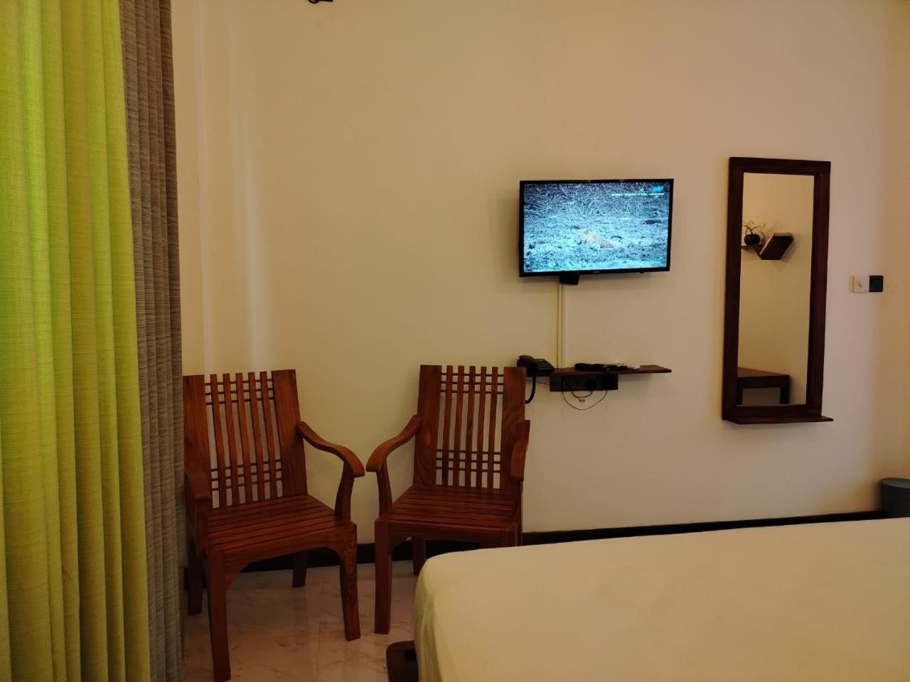 Diora Hotel Ratnapura Kültér fotó