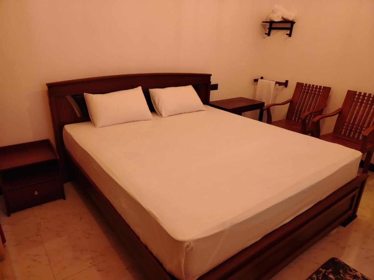 Diora Hotel Ratnapura Kültér fotó