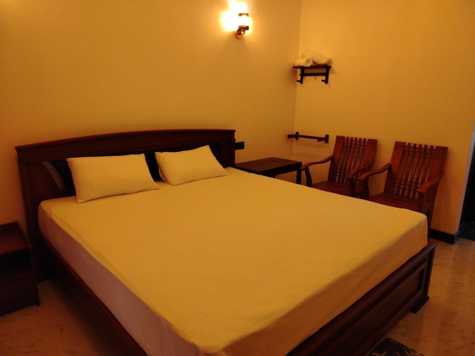 Diora Hotel Ratnapura Kültér fotó