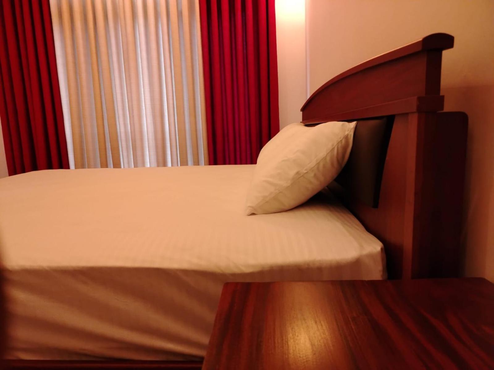 Diora Hotel Ratnapura Kültér fotó