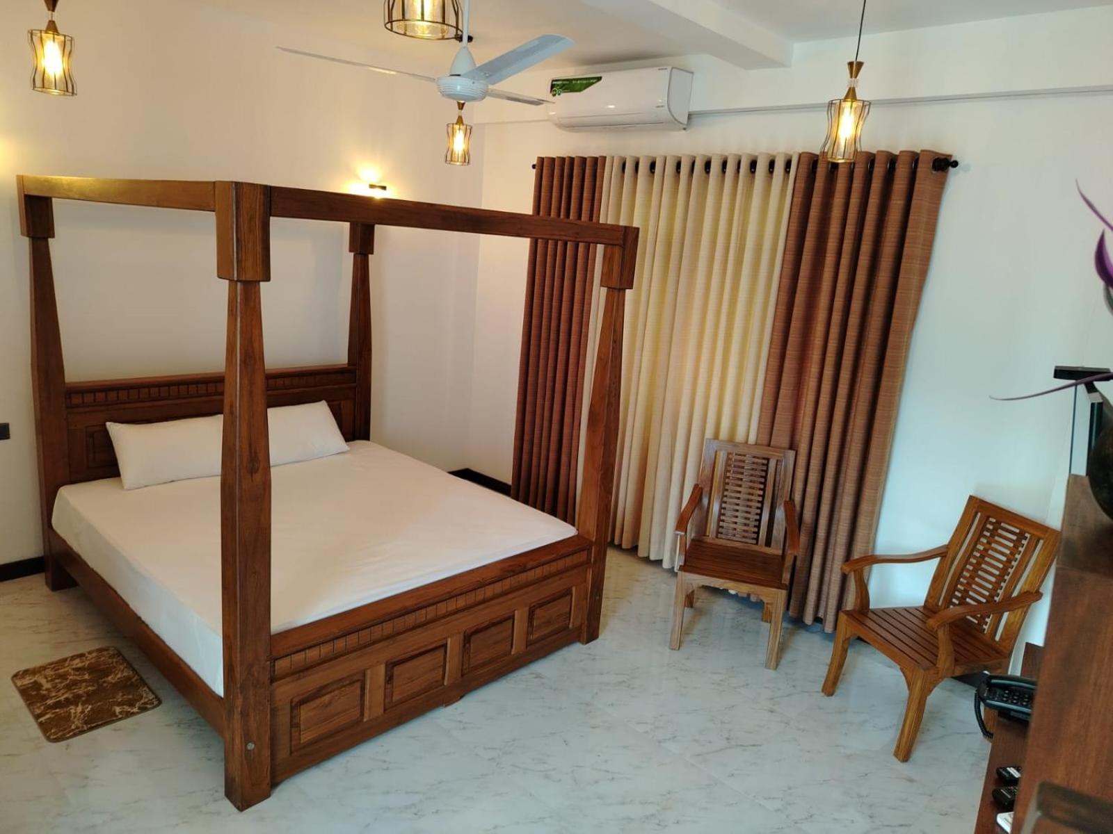 Diora Hotel Ratnapura Kültér fotó