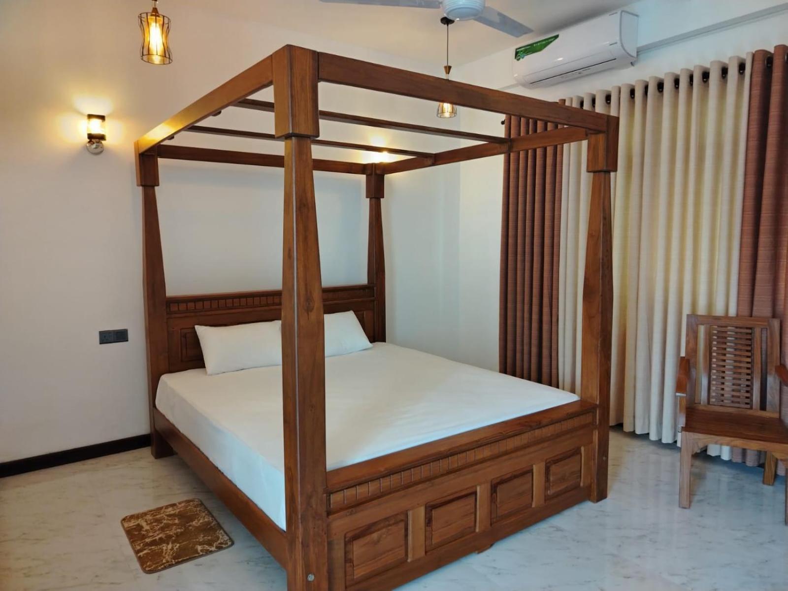 Diora Hotel Ratnapura Kültér fotó